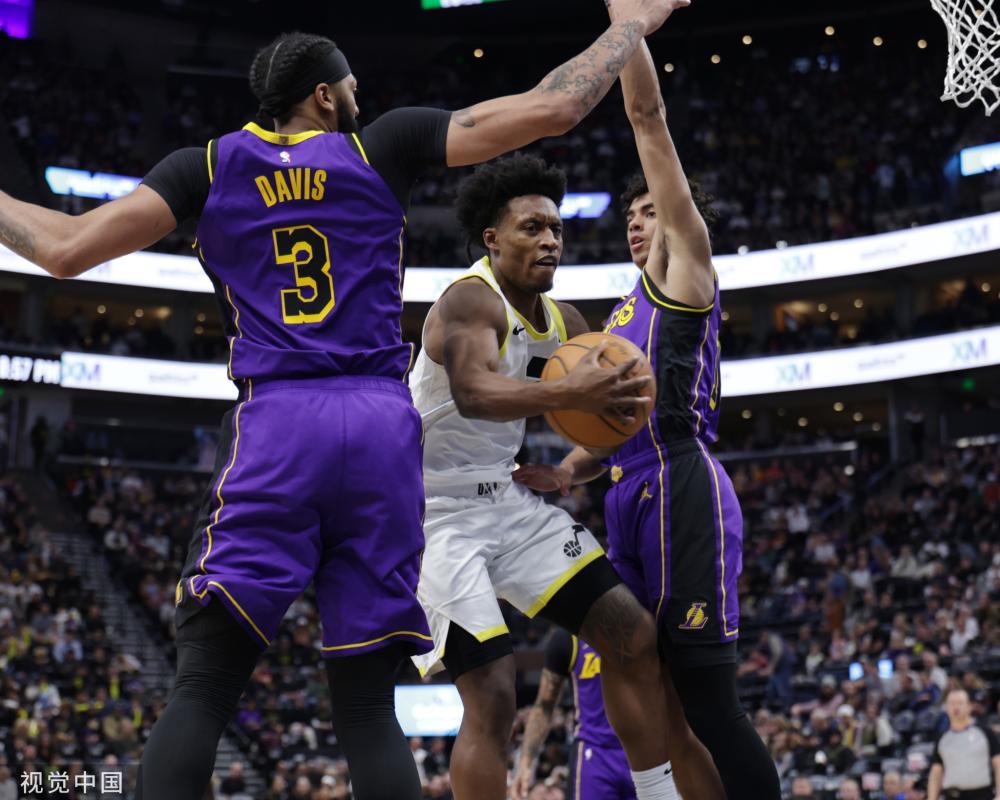 占据主动的 占据主动的